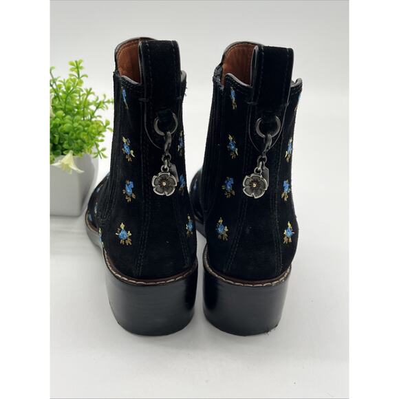 Coach Bowery Black Suede Floral Embroidery Chelsea Ankle Boots Booties 2” Sz 6 - Picture 6 of 16